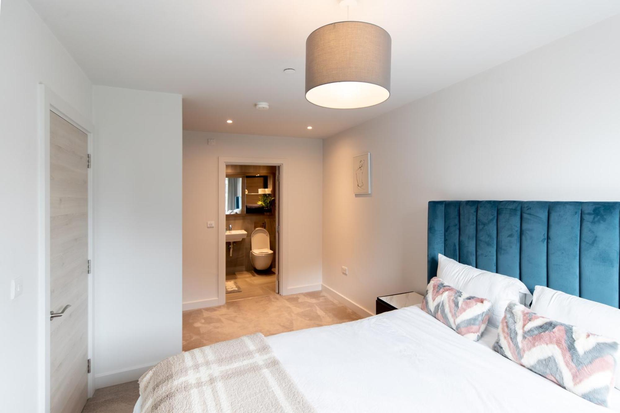 Modern 2 Bedroom City Centre Apartment W Balcony Manchester Bagian luar foto
